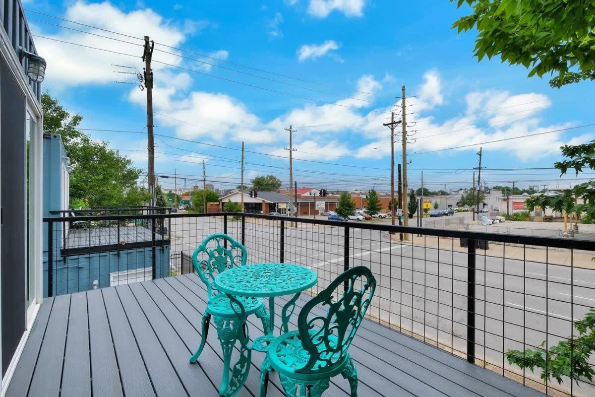 Unique Shipping Container Retreat: Six 1br Units Apartment