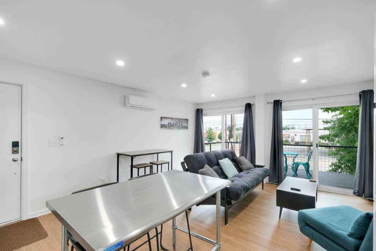 Unique Shipping Container Retreat: Six 1br Units Apartment *