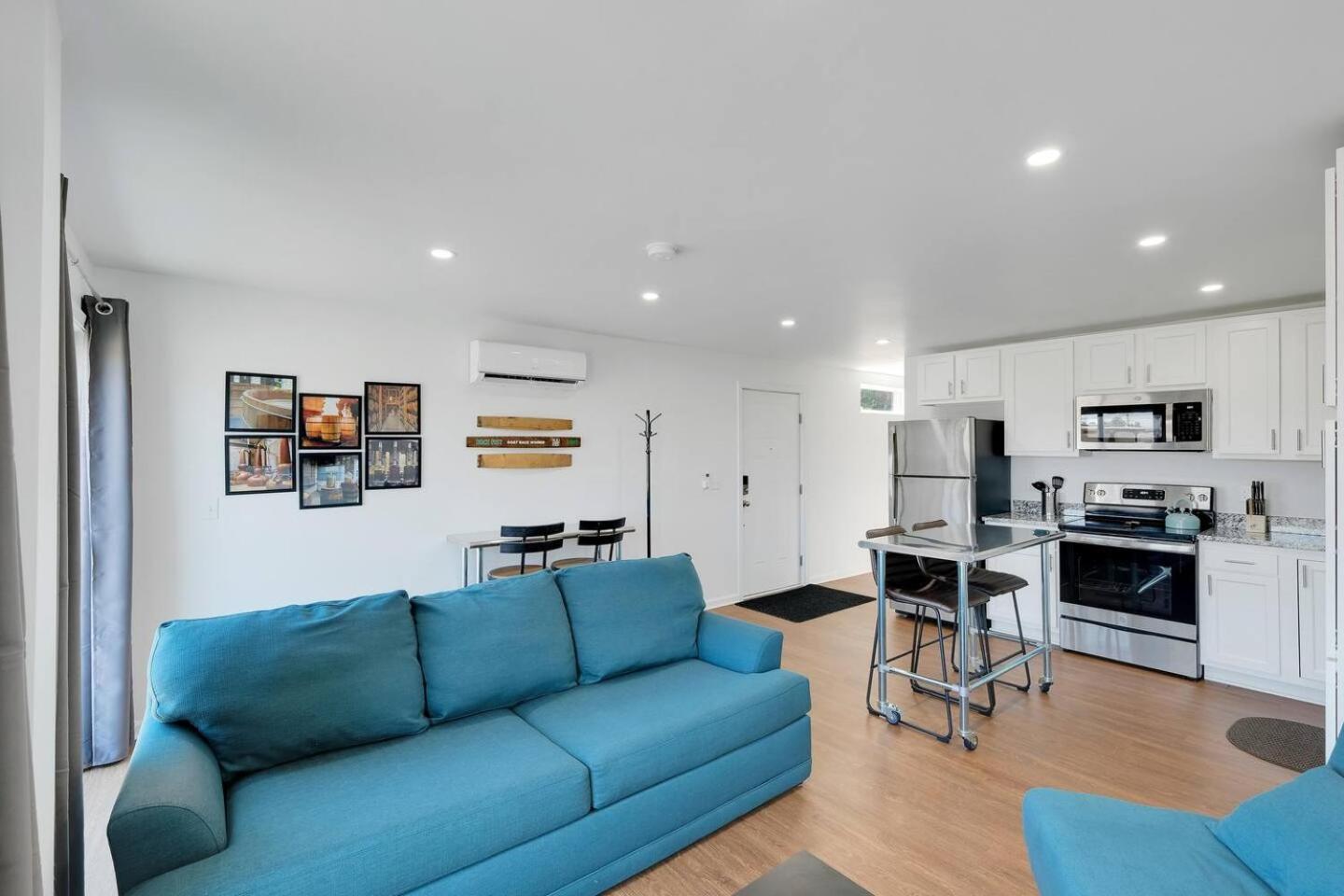 Unique Shipping Container Retreat: Six 1br Units *